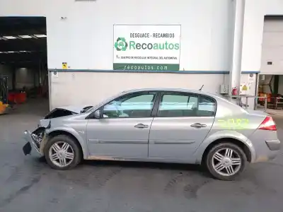 Verschrottungsfahrzeug RENAULT MEGANE II SEDÁN (LM0/1_) 1.9 DCI (LM0G, LM1G, LM2C) des Jahres 2003 angetrieben F9QB800