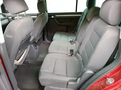 Vehicul casat volkswagen touran (1t1, 1t2) 2.0 tdi 16v al anului 2004 alimentat bkd