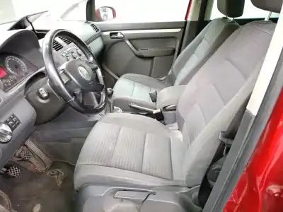 Vehicul casat volkswagen touran (1t1, 1t2) 2.0 tdi 16v al anului 2004 alimentat bkd