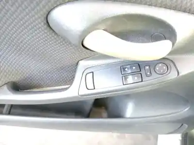 Veículo de Sucata fiat stilo (192_) 1.9 jtd (192_xe1a) do ano 2003 alimentado 192 a1.000,192 b4.000,937 a7.000