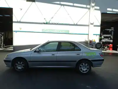 Sloopvoertuig PEUGEOT 406 (8B) 2.0 16V van het jaar 1998 aangedreven RFV