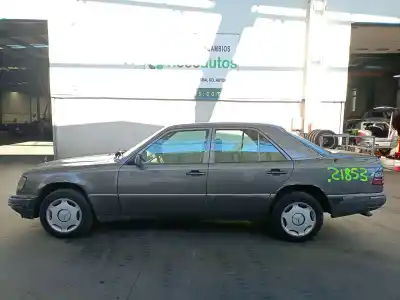 Здавання транспортного засобу mercedes-benz clase e (w124) e 300 turbo-d (124.133) року 1994 потужний 603960