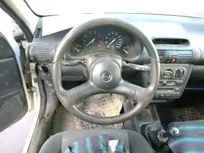 Scrapping Vehicle opel corsa b (s93) 1.0 i 12v (f08, f68, m68) of the year 1998 powered x10xe