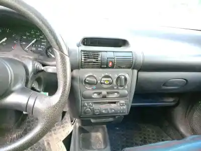 Scrapping Vehicle opel corsa b (s93) 1.0 i 12v (f08, f68, m68) of the year 1998 powered x10xe