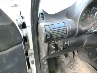 Scrapping Vehicle opel corsa b (s93) 1.0 i 12v (f08, f68, m68) of the year 1998 powered x10xe