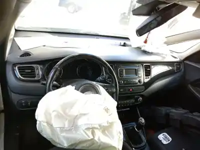 Veículo de Sucata kia carens iv 1.7 crdi do ano 2014 alimentado d4fd