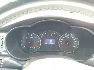 Veículo de Sucata kia carens iv 1.7 crdi do ano 2014 alimentado d4fd