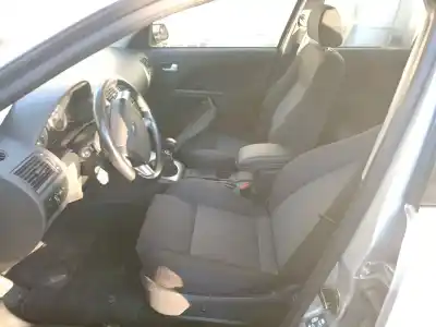 Verschrottungsfahrzeug ford mondeo iii (b5y) 2.0 16v tddi / tdci des jahres 2001 angetrieben d6ba