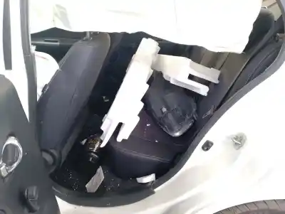 Veículo de Sucata nissan micra iv (k13k) 1.2 dig-s do ano 2013 alimentado hr12