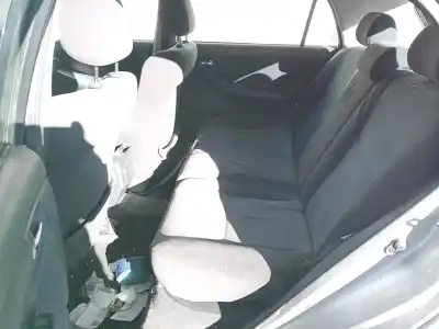 Scrapping Vehicle toyota corolla (_e12_) 2.0 d-4d (cde120r_, cde120l_) of the year 2002 powered 1cdftv