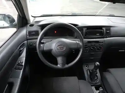 Veículo de Sucata toyota corolla (_e12_) 1.4 d (nde120_) do ano 2004 alimentado 1nd