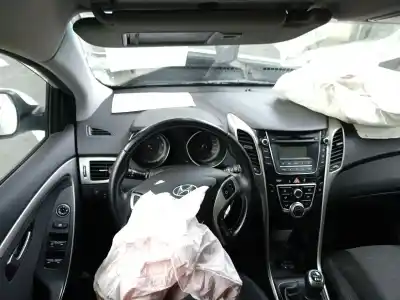 Veículo de Sucata hyundai i30 (gd) 1.4 crdi do ano 2016 alimentado d4fc