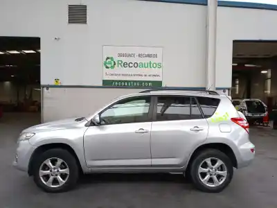 Scrapping Vehicle TOYOTA RAV 4 III (_A3_) 2.2 D (ALA35_) of the year 2011 powered 2AD