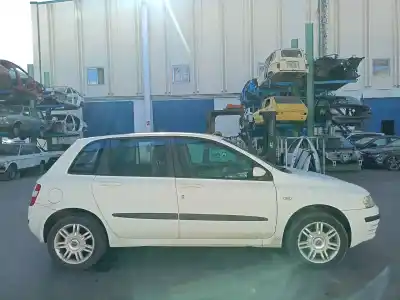 Vehicul casat fiat stilo (192_) 1.9 jtd (192_xe1a) al anului 2003 alimentat 192a1000