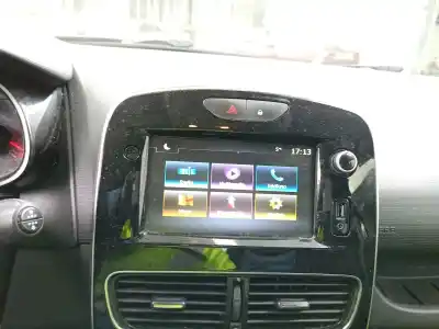 Veículo de Sucata renault clio iv (bh_) 0.9 tce 90 lpg do ano 2019 alimentado h4bb410