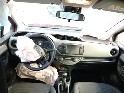 Здавання транспортного засобу toyota yaris (_p13_) 1.5 (nsp131_) року 2018 потужний 2nr