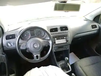 Veículo de Sucata volkswagen polo v (6r1, 6c1) 1.6 tdi do ano 2011 alimentado cayb