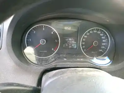 Veículo de Sucata volkswagen polo v (6r1, 6c1) 1.6 tdi do ano 2011 alimentado cayb