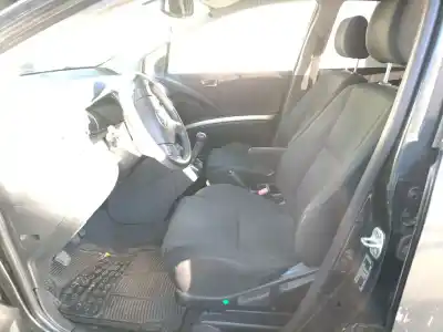 Vehicul casat toyota corolla verso (r1) 2.2 d-4d sol al anului 2006 alimentat 2adftv