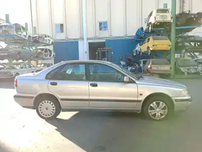Veículo de Sucata volvo s40 i (644) 1.8 do ano 2000 alimentado b4184s2