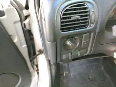 Veículo de Sucata volvo s40 i (644) 1.8 do ano 2000 alimentado b4184s2