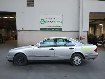 Scrapping Vehicle MERCEDES-BENZ CLASE E (W210) E 220 CDI (210.006) of the year 1999 powered 611961