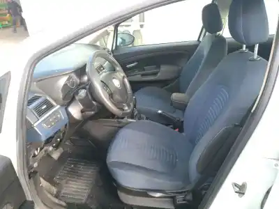 Scrapping Vehicle fiat grande punto van (199_) 1.3 jtd multijet (199cxd1b) of the year 2007 powered 199a3000
