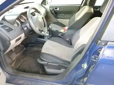 Scrapping Vehicle renault megane ii (bm0/1_, cm0/1_) 1.5 dci (bm0f, bm0t, bm2b, cm0f, cm0t) of the year 2004 powered k9kd722