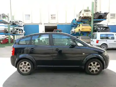 Veículo de Sucata audi a2 (8z0) 1.4 do ano 2001 alimentado aua