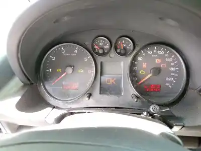 Veículo de Sucata audi a2 (8z0) 1.4 do ano 2001 alimentado aua