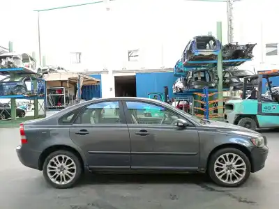Veículo de Sucata volvo s40 ii (544) 2.0 d do ano 2005 alimentado d4204t