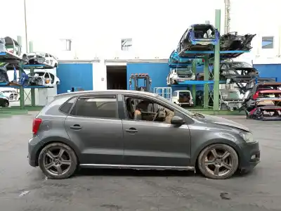 Veículo de Sucata volkswagen polo v (6r1, 6c1) 1.6 tdi do ano 2009 alimentado cayb