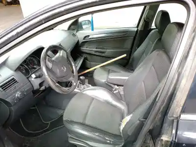 Veículo de Sucata opel astra h (a04) 1.9 cdti (l48) do ano 2004 alimentado z19dth