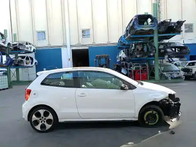Veículo de Sucata volkswagen polo v (6r1, 6c1) 1.4 (6r1) do ano 2011 alimentado cave