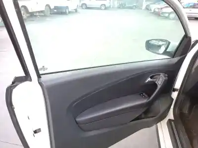 Veículo de Sucata volkswagen polo v (6r1, 6c1) 1.4 (6r1) do ano 2011 alimentado cave