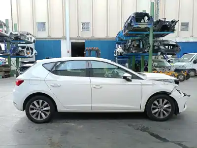 Здавання транспортного засобу seat leon (5f1) 1.2 tsi року 2018 потужний cyvb