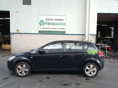 Здавання транспортного засобу KIA CEE'D FASTBACK (ED) 1.6 CRDI 115 року 2009 потужний D4FBU