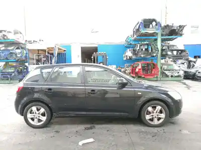 Scrapping Vehicle kia cee'd fastback (ed) 1.6 crdi 115 of the year 2009 powered d4fbu