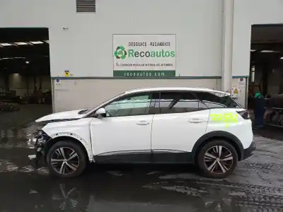 Véhicule à la ferraille PEUGEOT 3008 SUV (MC_, MR_, MJ_, M4_) 1.5 BLUEHDI 130 de l'année 2019 alimenté YH01