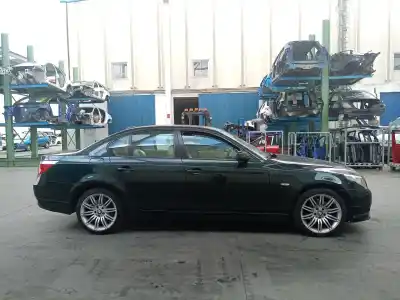 Sloopvoertuig bmw 5 (e60) 525 i van het jaar 2004 aangedreven 256s5
