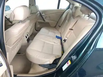 Sloopvoertuig bmw 5 (e60) 525 i van het jaar 2004 aangedreven 256s5