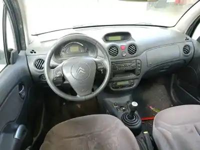 Véhicule à la ferraille citroen c3 i (fc_, fn_) 1.4 hdi de l'année 2004 alimenté 8hx (dv4td)