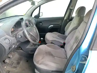 Véhicule à la ferraille citroen c3 i (fc_, fn_) 1.4 hdi de l'année 2004 alimenté 8hx (dv4td)