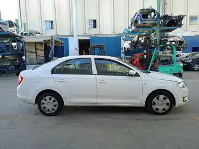 Veículo de Sucata skoda rapid (nh3, nk3, nk6) 1.6 tdi do ano 2014 alimentado cayc