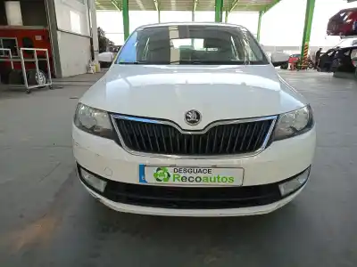 Veículo de Sucata skoda rapid (nh3, nk3, nk6) 1.6 tdi do ano 2014 alimentado cayc