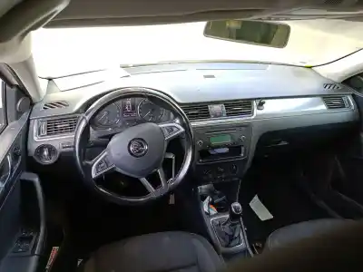 Veículo de Sucata skoda rapid (nh3, nk3, nk6) 1.6 tdi do ano 2014 alimentado cayc