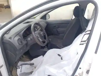 Здавання транспортного засобу dacia sandero ii 1.0 sce 75 (b8jc, b8jd) року 2018 потужний b4de411