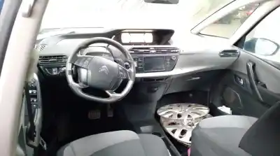 Здавання транспортного засобу citroen c4 picasso ii 1.2 thp 130 року 2018 потужний hn02
