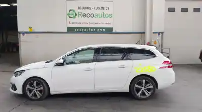 Здавання транспортного засобу PEUGEOT 308 SW II (LC_, LJ_, LR_, LX_, L4_) 1.5 BLUEHDI 130 року 2019 потужний YH01