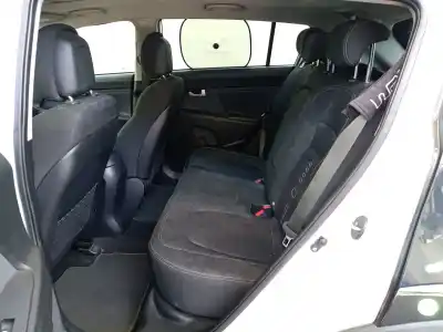 Veicolo di demolizione kia sportage iii (sl) 1.7 crdi dell'anno 2011 alimentato d4fd
